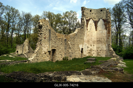 Nagyvázsony, a Pálos kolostor romjai-stock-foto