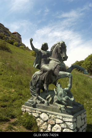 Sümeg, Sárkányölő Szent György szobra-stock-foto