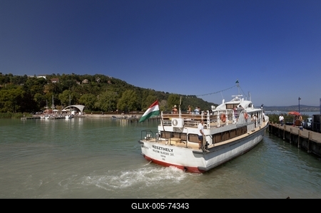 A tihanyi hajóállomás-stock-foto