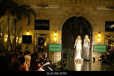 Amerikai győztes a World Top Model döntőjén-stock-foto