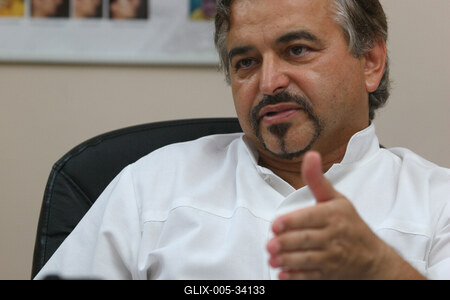 Dr. Seffer István-stock-foto