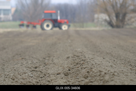 Munka a földeken-stock-foto