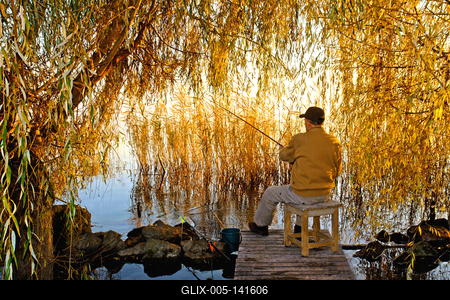 Horgász a Balatonon-stock-foto