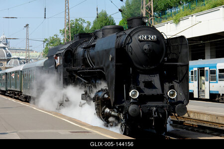 Gözmozdony-stock-foto