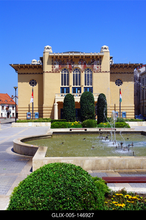 Soproni Petõfi Színház szecessziós stílusú épülete-stock-foto