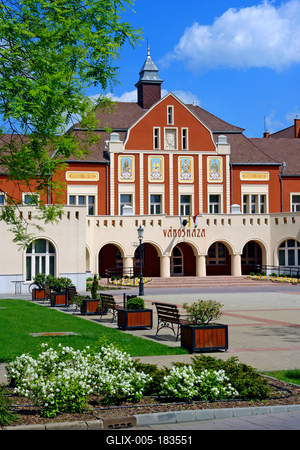 Hatvan, Kossuth tér-stock-foto