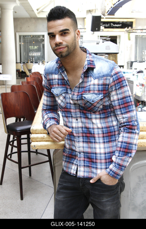 Kállay-Saunders András énekes-stock-foto