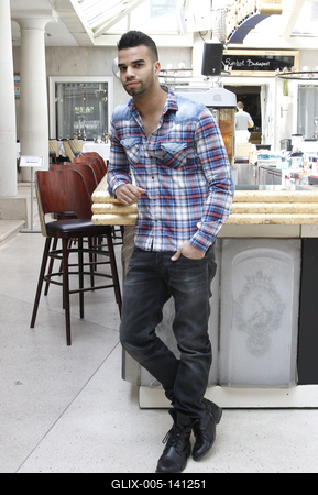 Kállay-Saunders András énekes-stock-foto