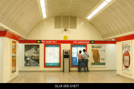 Budapest, 2004.09.10.
Felújították a Blaha Lujza téri állomást.-stock-foto