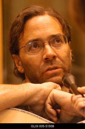 Budapest, 2003.11.10.
Al Di Meolát, a latin dallamok és a bossa nova mesterét régóta a világ egyik legvirtuózabb dzsesszgitárosaként tartják számon. Három évtizedes, dicsőséges pályafutásra tekinthet vissza.-stock-foto