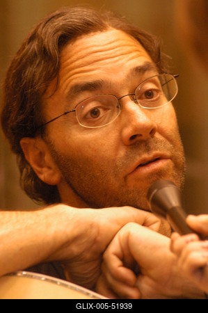 Budapest, 2003.11.10.
Al Di Meolát, a latin dallamok és a bossa nova mesterét régóta a világ egyik legvirtuózabb dzsesszgitárosaként tartják számon. Három évtizedes, dicsőséges pályafutásra tekinthet vissza.-stock-foto