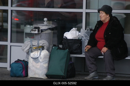 Buszpályaudvar-stock-foto