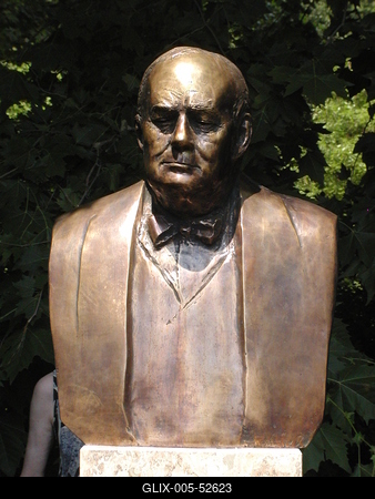Winston Churchill mellszobra a Városligetben-stock-foto