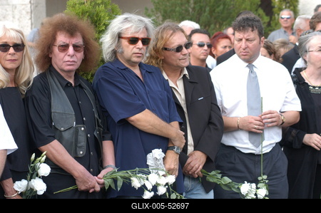 Cserháti Zsuzsa temetése-stock-foto