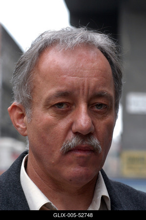 Budapest, 2006.05.09.
A Bonyhádon élő férfi (Baricz István cipőfejlesztő-mérnök) 26 éven keresztül dolgozott a helyi cipőgyárban, amikor is hosszú gondolkodást és tesztelést követően megszületett a találmány: a cipő, amiben a legizzadósabb embernek sem lesz lábszaga. Azonnal fel is kapta rá a fejét a világ: Párizsban bronz, Genfben, a feltalálók ötletei közt pedig aranyéremmel jutalmazták.-stock-foto