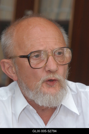 Budapest, 2004.06.15.
Dános Kornél professzor, a Semmelweis Orvostudományi Egyetem Nyelvi Kommunikációs Központjának igazgatója.-stock-foto