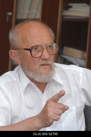 Budapest, 2004.06.15.
Dános Kornél professzor, a Semmelweis Orvostudományi Egyetem Nyelvi Kommunikációs Központjának igazgatója.-stock-foto