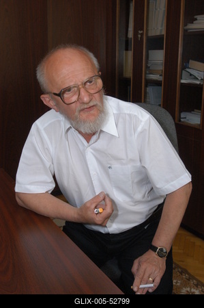 Budapest, 2004.06.15.
Dános Kornél professzor, a Semmelweis Orvostudományi Egyetem Nyelvi Kommunikációs Központjának igazgatója.-stock-foto