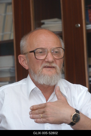 Budapest, 2004.06.15.
Dános Kornél professzor, a Semmelweis Orvostudományi Egyetem Nyelvi Kommunikációs Központjának igazgatója.-stock-foto