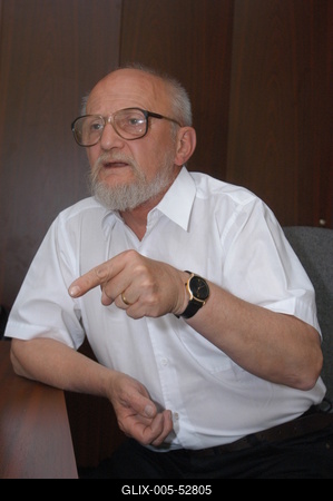 Budapest, 2004.06.15.
Dános Kornél professzor, a Semmelweis Orvostudományi Egyetem Nyelvi Kommunikációs Központjának igazgatója.-stock-foto