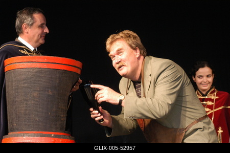 Pezsgő Lovagok avatása-stock-foto