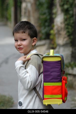 Iskolás gyerek-stock-foto