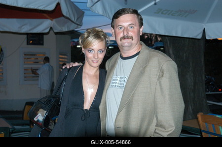 Kovács István (Kovi) és Maja Gold-stock-foto