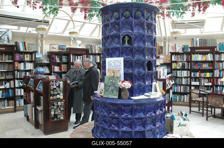 Litea Teázó és Könyvesbolt-stock-foto