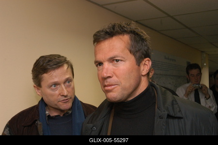 Budapest, 2004.01.05.
Lothar Matthäus (jobbra) német labdarúgó, edző mindent megnyert, amit futballista megnyerhet. Világbajnok, Európa-bajnok, UEFA-kupagyőztes és az aranylabdát is megkapta. Január elsejétől ő a magyar válogatott szövetségi kapitánya.-stock-foto