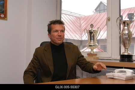 Budapest, 2004.01.05.
Lothar Matthäus német labdarúgó, edző mindent megnyert, amit futballista megnyerhet. Világbajnok, Európa-bajnok, UEFA-kupagyőztes és az aranylabdát is megkapta. Január elsejétől ő a magyar válogatott szövetségi kapitánya.-stock-foto