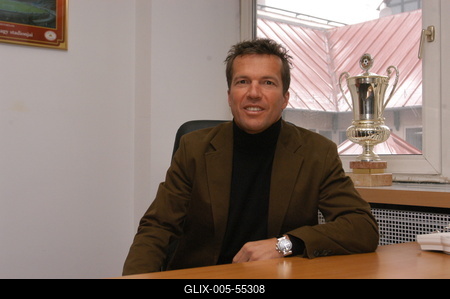Budapest, 2004.01.05.
Lothar Matthäus német labdarúgó, edző mindent megnyert, amit futballista megnyerhet. Világbajnok, Európa-bajnok, UEFA-kupagyőztes és az aranylabdát is megkapta. Január elsejétől ő a magyar válogatott szövetségi kapitánya.-stock-foto