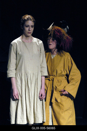 Budapest, 2004.02.11.
A Napszínház 2004. február 26-án mutatta be Donatien-Alphonse-François de Sade Justine című műve alapján készült előadását a Thália Régi Stúdióban. 
Szereplők: Pálfi Kati, Csontos Róbert, Fodor Krisztina, Dévai Balázs-stock-foto