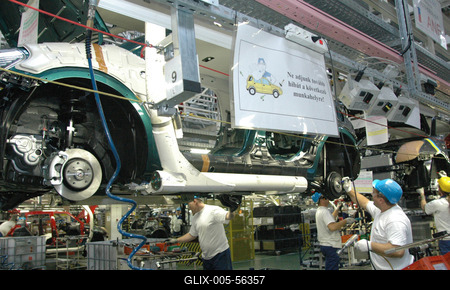 Suzuki esztergomi gyára-stock-foto