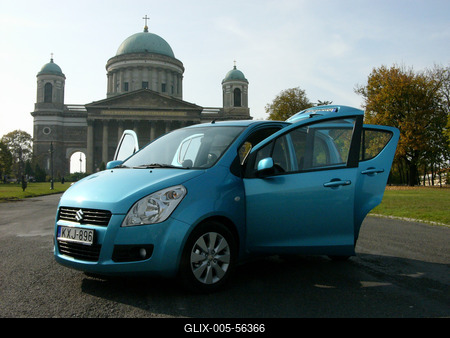 Suzuki esztergomi gyára-stock-foto