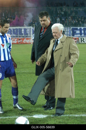 Szusza Ferencről stadiont neveztek el-stock-foto