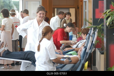 Véradás a Tesco-ban-stock-foto