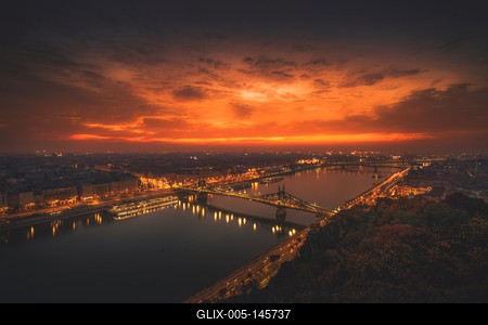 Napfelkelte a Gellért hegyről-stock-foto