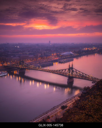 Napfelkelte a Gellért hegyről-stock-foto