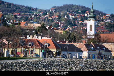 Szentendre látványa a Dunapartról-stock-foto