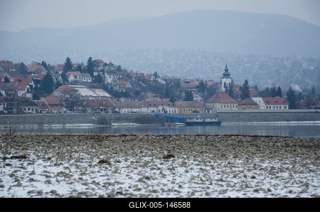 Szentendre látványa a Dunapartról-stock-foto