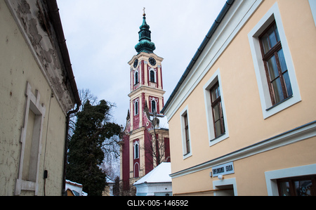 Szentendre, a Templomdombi Iskola és a  Belgrád-székesegyház-stock-foto