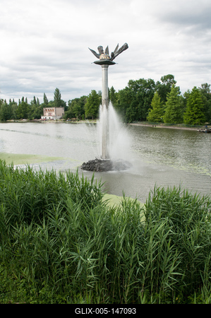 Szarvas, Ezredéves Emlék (Szent Korona-emlékmű)-stock-foto