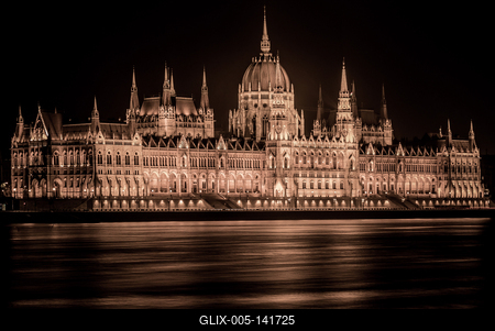 Budapest Pairlament at night-stock-foto