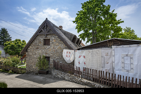 Tihany is a village on the northern shore of Lake Balaton on the Tihany Peninsula (Hungary, Veszprém County). The whole peninsula is a historical district.The center of the district is the Benedictine Tihany Abbey, which was founded in 1055 AD by András (Andrew) I, who is buried in the crypt. The founding charter of this abbey is the first extant record of Hungarian language, preserved in Pannonhalma Benedictine Archabbey. The church itself was rebuilt in baroque style in 1754. The still functioning abbey is a popular tourist attraction due to its historical and artistic significance. It also has the best view of Lake Balaton.-stock-foto