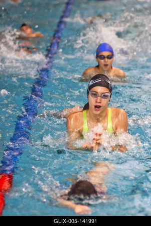 Magyarország több  településén épülhet uszoda-stock-foto