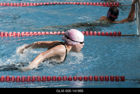 Magyarország több  településén épülhet uszoda-stock-foto