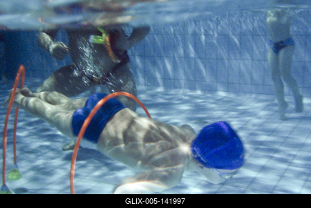 Magyarország több  településén épülhet uszoda-stock-foto