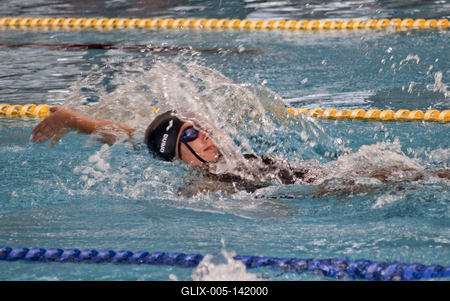 Magyarország több  településén épülhet uszoda-stock-foto