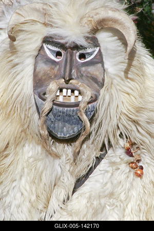 A busójárás, mint népszokási örökség, az UNESCO az Emberiség Szellemi Kulturális Örökség reprezentatív listájára került fel 2009-ben.-stock-foto