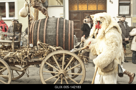 A busójárás, mint népszokási örökség, az UNESCO az Emberiség Szellemi Kulturális Örökség reprezentatív listájára került fel 2009-ben.-stock-foto